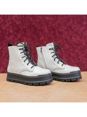 UGG Women Sidnee White Leather Platform Party Zip Lace-up Ankle Boots sz 9